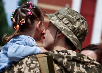 Детям пленных и пропавших военных теперь проще сменить место жительства