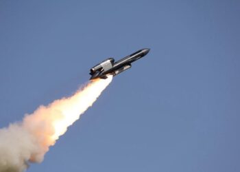 Зеленский показал видео запуска ракет “Фламинго” по заводу в Чебоксарах